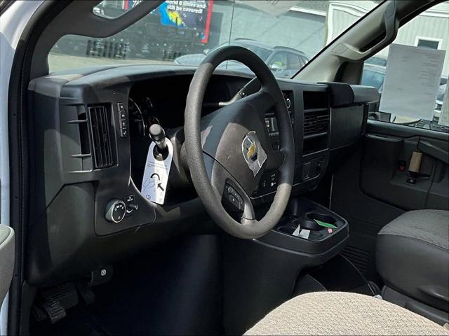 2025 Chevrolet Express Cutaway Work Van