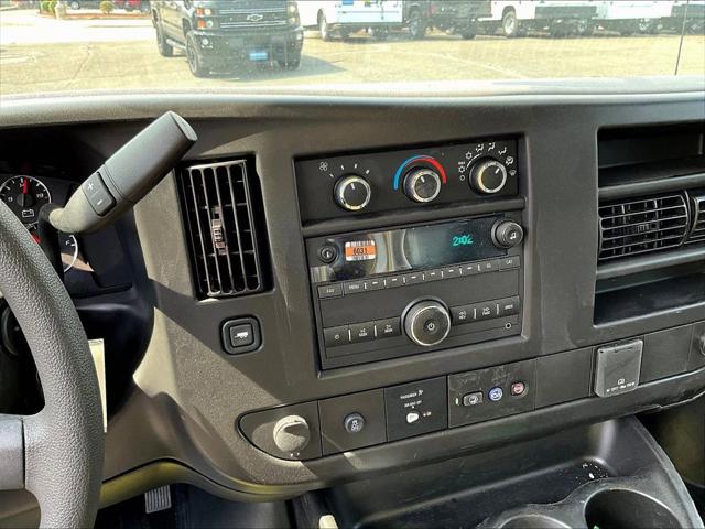 2025 Chevrolet Express Cutaway Work Van