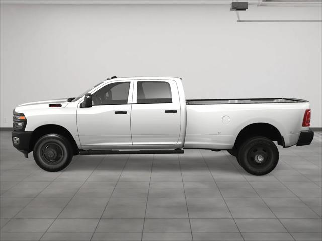 2025 RAM Ram 3500 RAM 3500 TRADESMAN CREW CAB 4X4 8 BOX