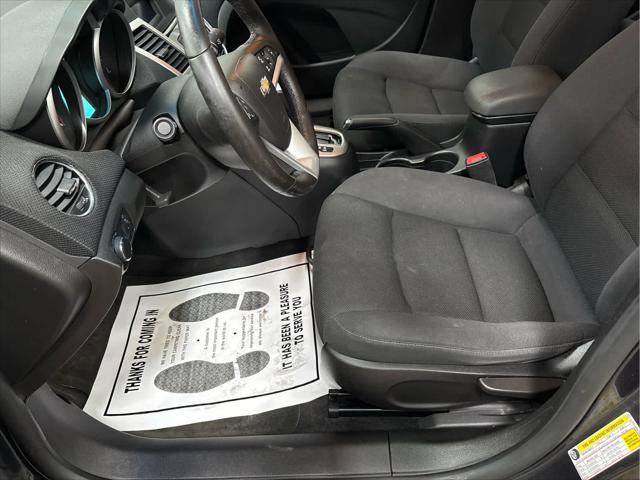 Used 2014 Chevrolet Cruze For Sale in Wilmington, OH
