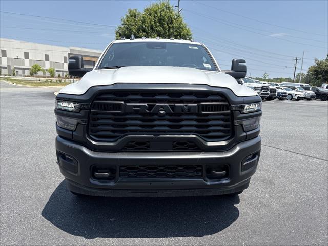 2025 RAM Ram 3500 Chassis Cab RAM 3500 TRADESMAN CREW CAB CHASSIS 4X4 60 CA