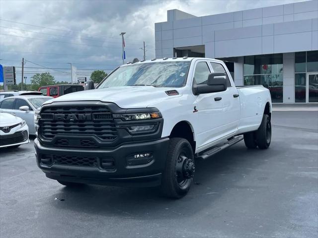 2025 RAM Ram 3500 RAM 3500 TRADESMAN CREW CAB 4X4 8 BOX
