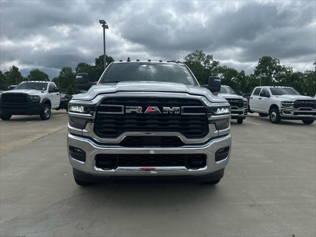 2025 RAM Ram 3500 Chassis Cab RAM 3500 TRADESMAN CREW CAB CHASSIS 4X2 60 CA