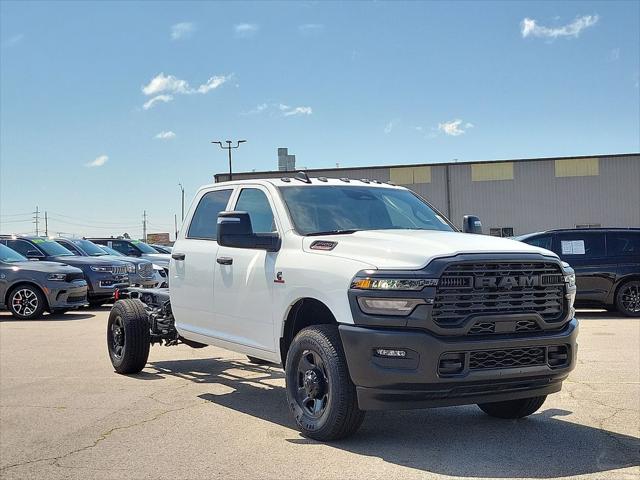 2025 RAM Ram 3500 Chassis Cab RAM 3500 TRADESMAN CREW CAB CHASSIS 4X4 60 CA