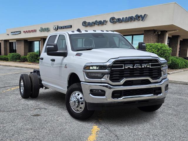 2025 RAM Ram 3500 Chassis Cab RAM 3500 TRADESMAN CREW CAB CHASSIS 4X4 60 CA