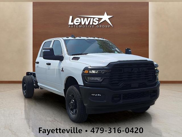 2025 RAM Ram 3500 Chassis Cab RAM 3500 TRADESMAN CREW CAB CHASSIS 4X4 60 CA