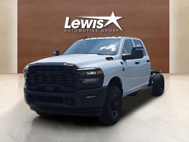 2025 RAM Ram 3500 Chassis Cab RAM 3500 TRADESMAN CREW CAB CHASSIS 4X4 60 CA