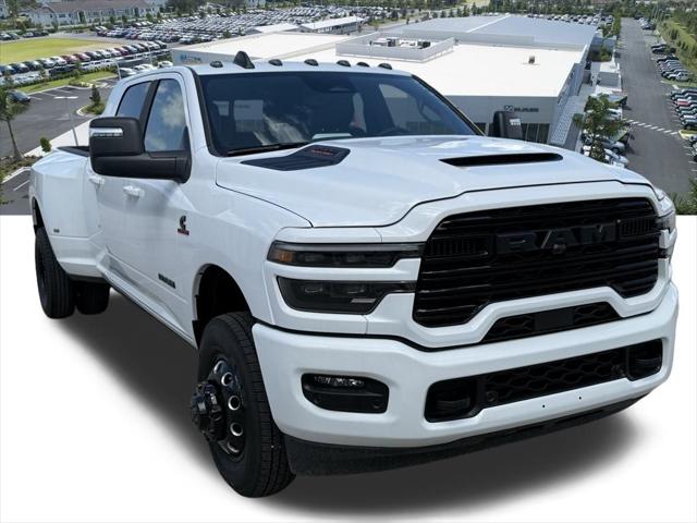 2025 RAM Ram 3500 RAM 3500 LARAMIE MEGA CAB 4X4 64 BOX