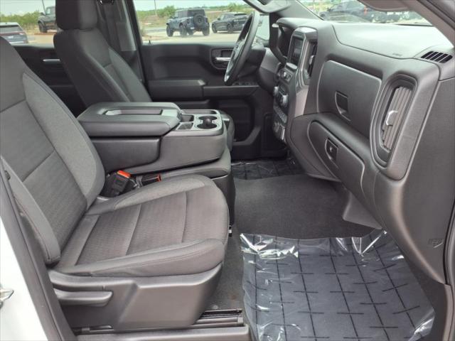 2024 Chevrolet Silverado 1500 2WD Crew Cab Short Bed Custom