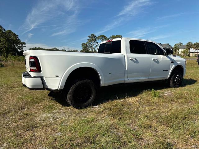 2020 RAM 3500 Laramie Crew Cab 4x4 8 Box