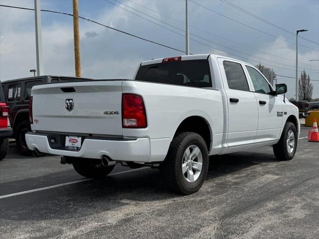 2017 RAM 1500 Express Crew Cab 4x4 57 Box