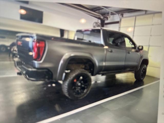 2022 GMC Sierra 1500 4WD Crew Cab Short Box SLT