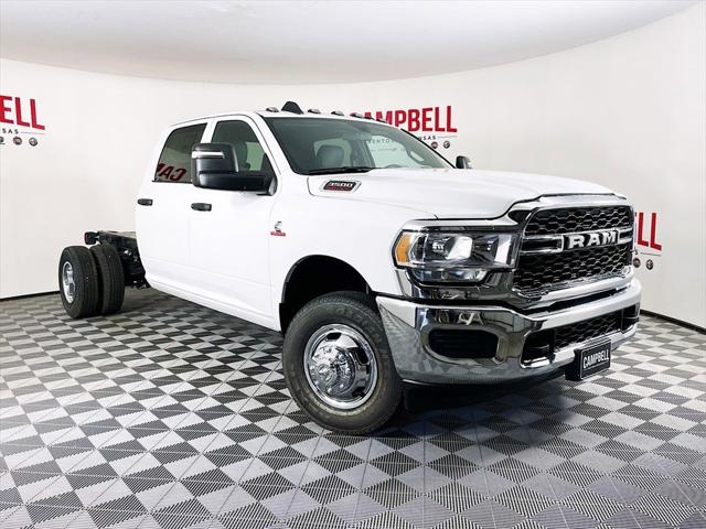 2024 RAM Ram 3500 Chassis Cab RAM 3500 TRADESMAN CREW CAB CHASSIS 4X4 60 CA
