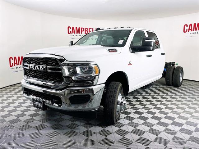 2024 RAM Ram 3500 Chassis Cab RAM 3500 TRADESMAN CREW CAB CHASSIS 4X4 60 CA