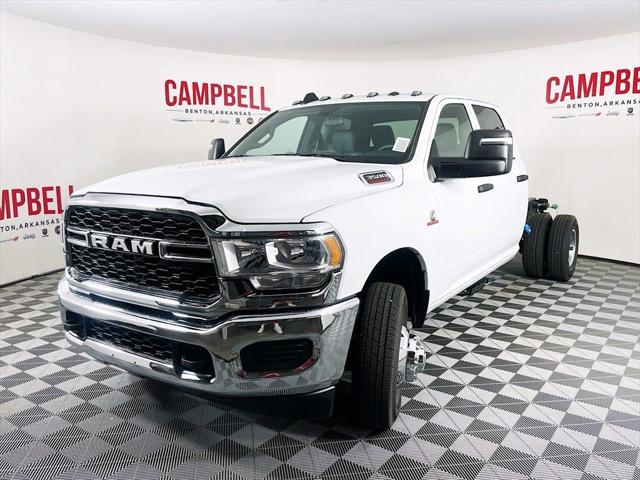 2024 RAM Ram 3500 Chassis Cab RAM 3500 TRADESMAN CREW CAB CHASSIS 4X4 60 CA