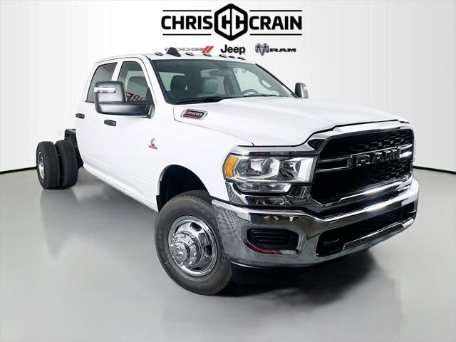 2024 RAM Ram 3500 Chassis Cab RAM 3500 TRADESMAN CREW CAB CHASSIS 4X4 60 CA