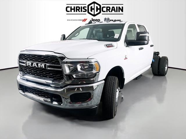 2024 RAM Ram 3500 Chassis Cab RAM 3500 TRADESMAN CREW CAB CHASSIS 4X4 60 CA