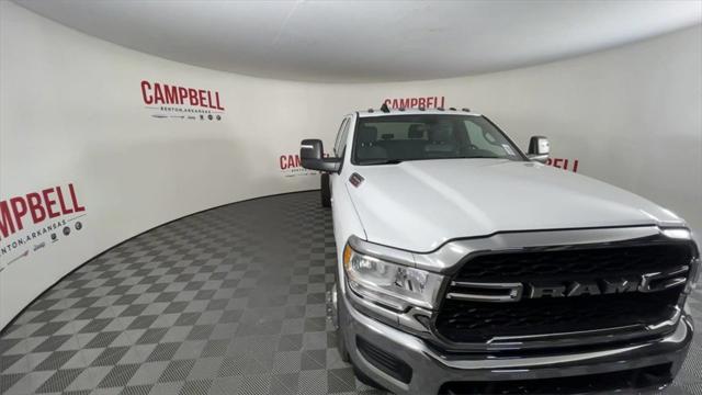 2024 RAM Ram 3500 Chassis Cab RAM 3500 TRADESMAN CREW CAB CHASSIS 4X4 60 CA