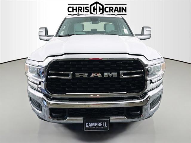 2024 RAM Ram 3500 Chassis Cab RAM 3500 SLT CREW CAB CHASSIS 4X4 60 CA