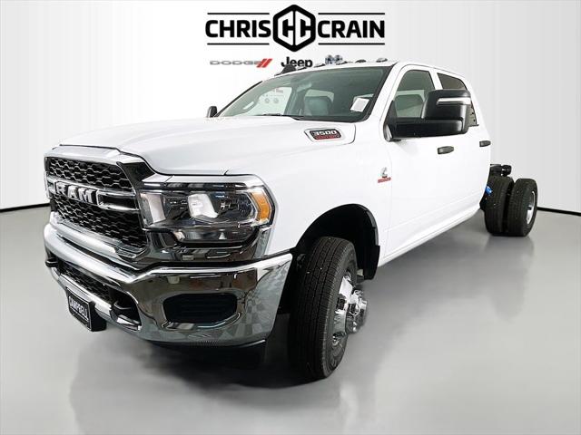 2024 RAM Ram 3500 Chassis Cab RAM 3500 TRADESMAN CREW CAB CHASSIS 4X4 60 CA