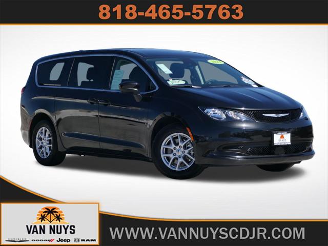 2023 Chrysler Voyager LX