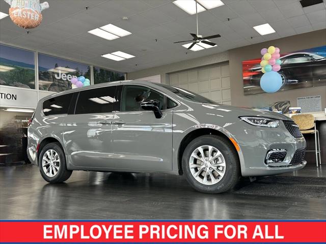 2025 Chrysler Pacifica PACIFICA SELECT AWD