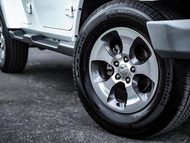 2017 Jeep Wrangler Unlimited Sahara 4x4