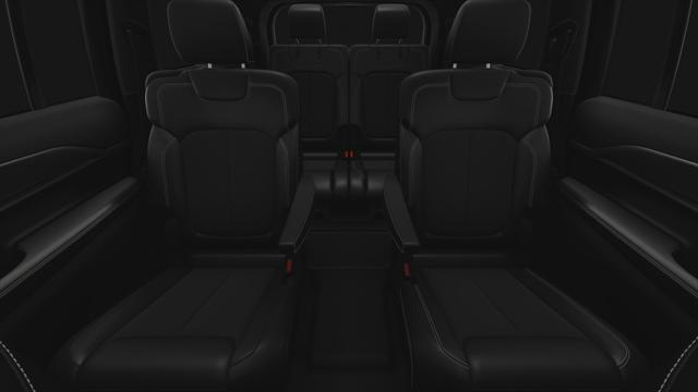 2025 Jeep Grand Cherokee GRAND CHEROKEE L ALTITUDE 4X4