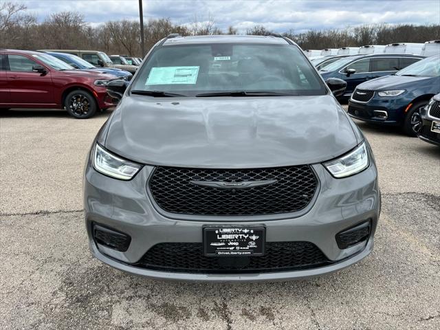 2025 Chrysler Pacifica PACIFICA LIMITED