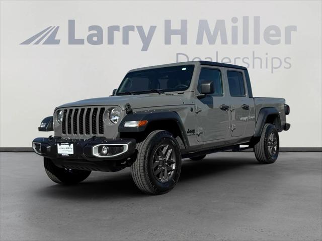 vehicle thumbnail - 41924004