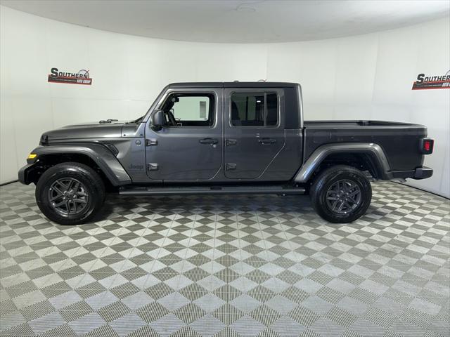 2024 Jeep Gladiator Sport S