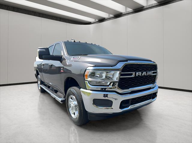 2023 RAM 2500 Tradesman Crew Cab 4x4 64 Box
