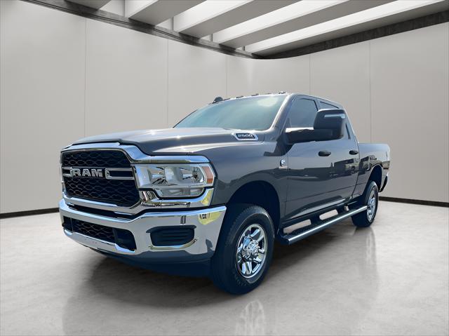 2023 RAM 2500 Tradesman Crew Cab 4x4 64 Box