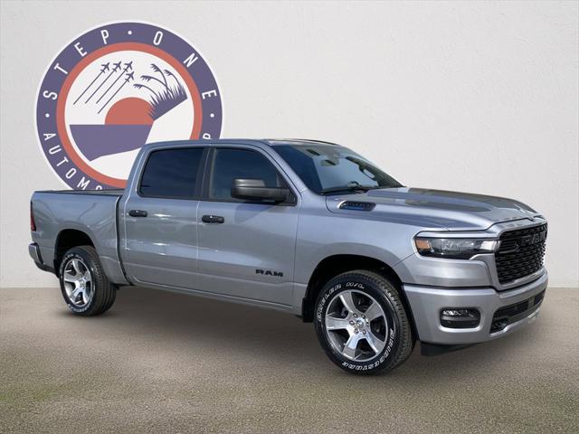 2025 RAM Ram 1500 RAM 1500 TRADESMAN CREW CAB 4X2 57 BOX