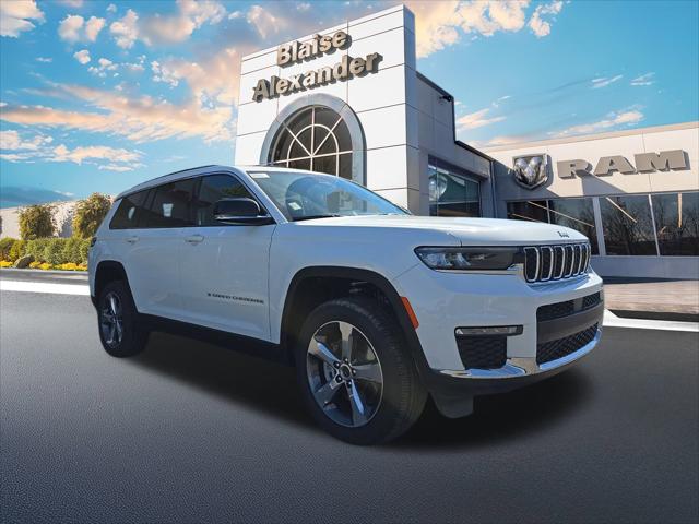 2025 Jeep Grand Cherokee GRAND CHEROKEE L LIMITED 4X4