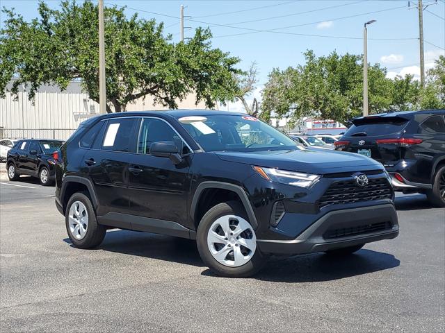 2023 Toyota RAV4 LE