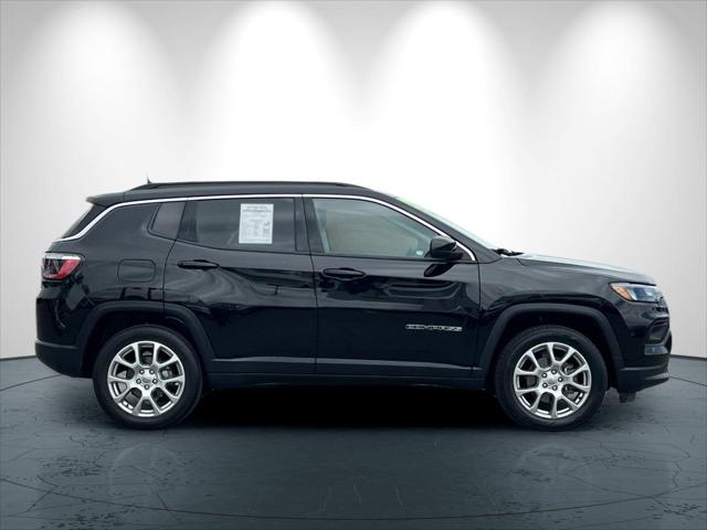 2022 Jeep Compass Latitude Lux 4x4