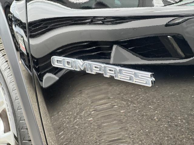 2022 Jeep Compass Latitude Lux 4x4