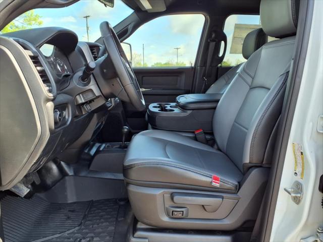 2024 RAM 3500 Tradesman Crew Cab 4x4 8 Box