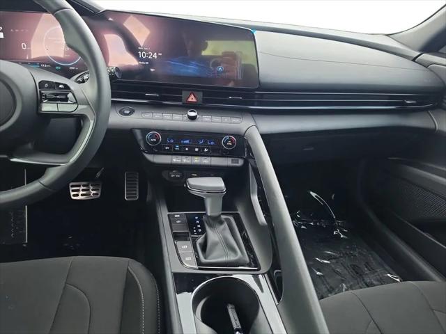 2025 Hyundai Elantra Hybrid SEL Sport