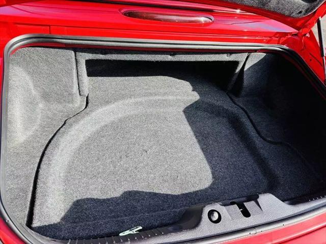 2003 Ford Thunderbird Base