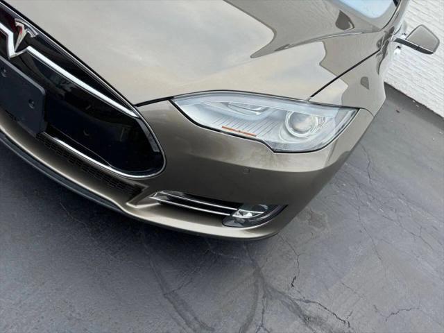 2015 Tesla Model S 85D