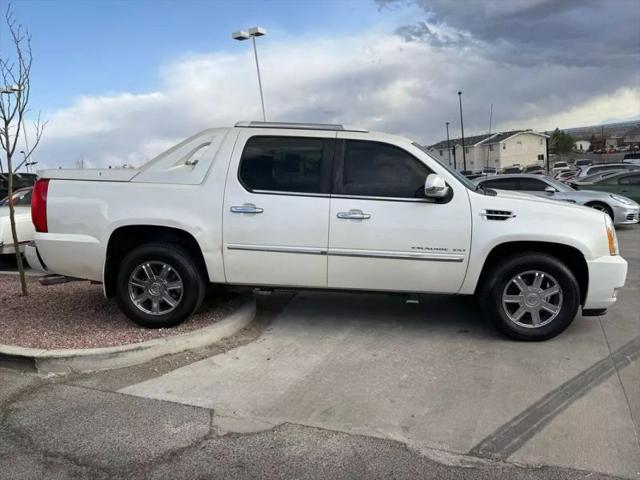 2011 Cadillac Escalade EXT Premium