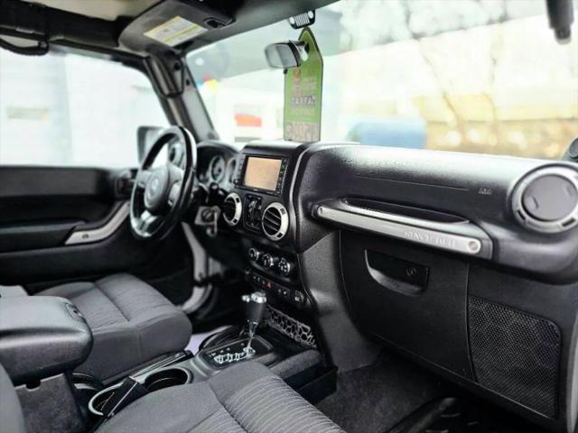 2012 Jeep Wrangler Unlimited Sahara