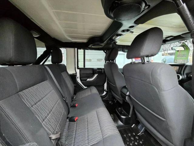 2012 Jeep Wrangler Unlimited Sahara
