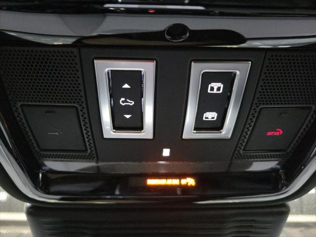 2026 Land Rover Range Rover Velar P400 Dynamic SE