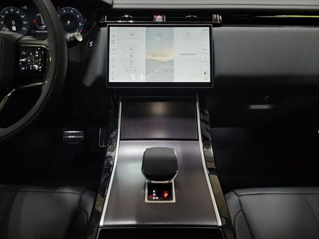 2026 Land Rover Range Rover Velar P400 Dynamic SE