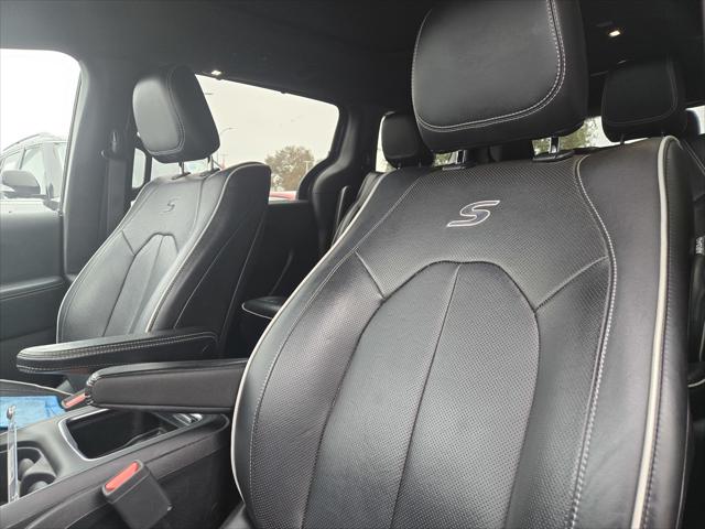 2019 Chrysler Pacifica Hybrid Limited