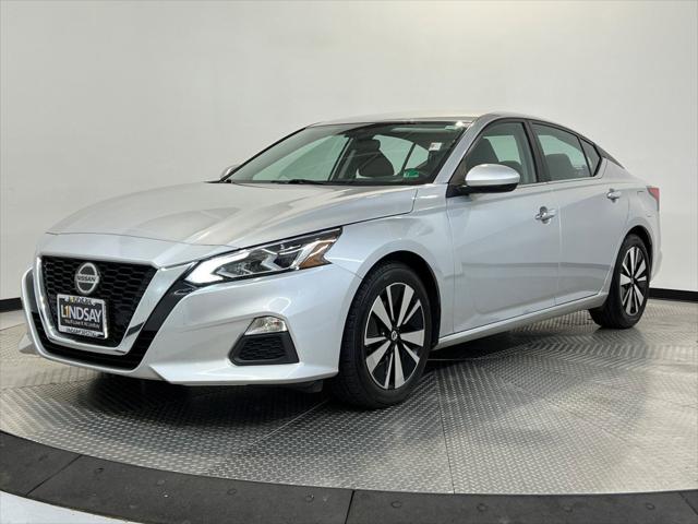 2022 Nissan Altima SV FWD