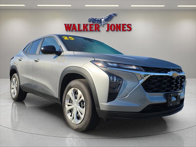 2025 Chevrolet Trax FWD LS